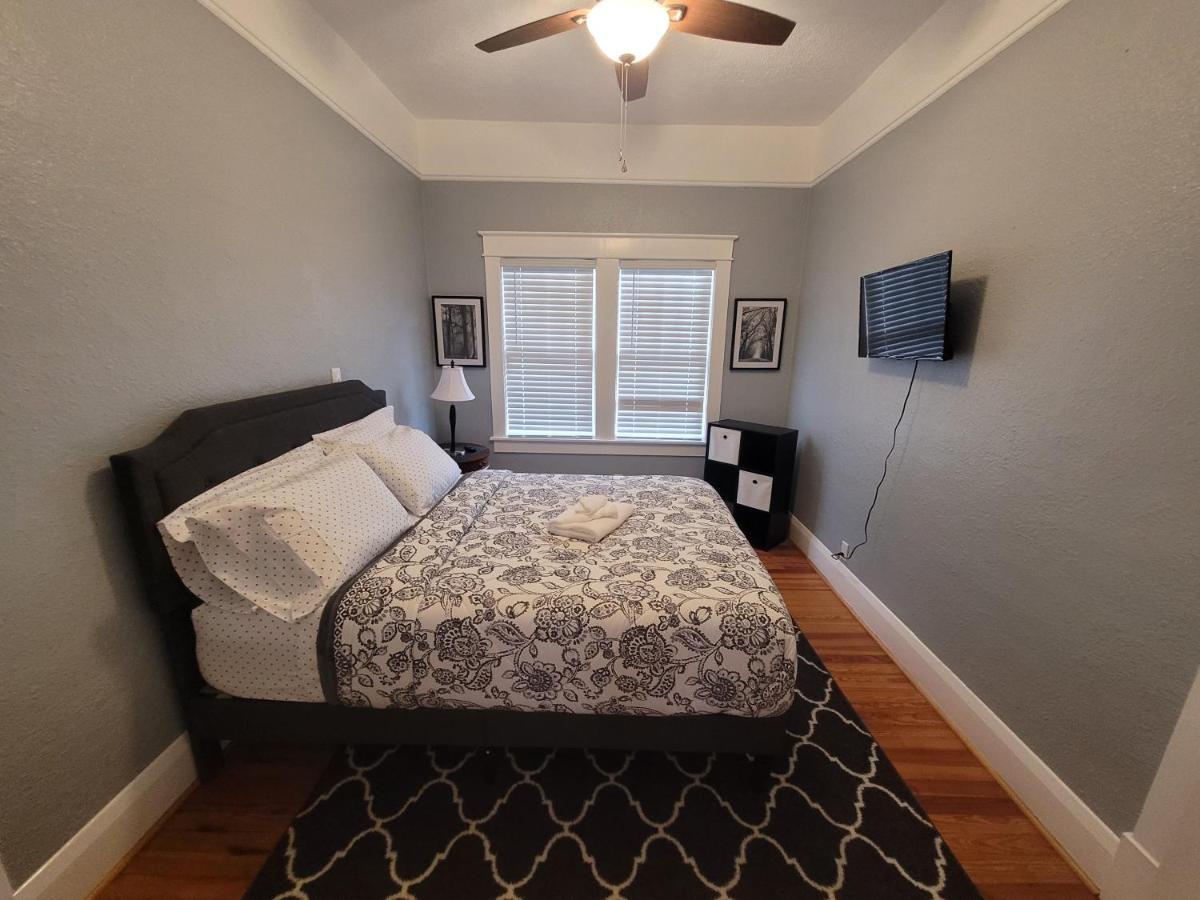 Modern Two Bedroom Home 莱克兰 外观 照片