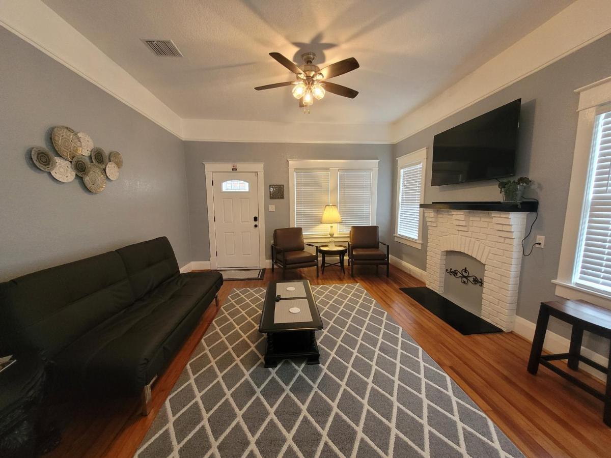 Modern Two Bedroom Home 莱克兰 外观 照片